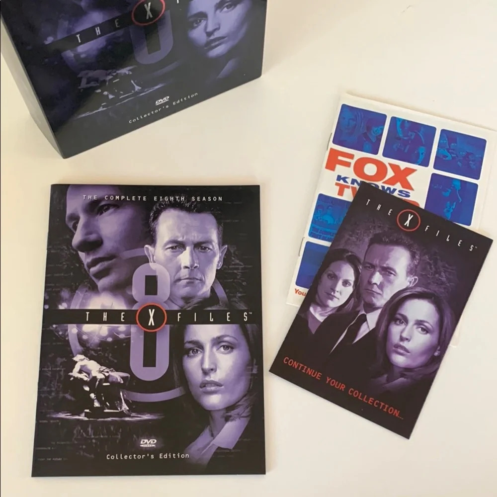 The X-Files Complete Season 8 DVD Collector's Edition Box Set TV Show Fan Bonus - Picture 2 of 8